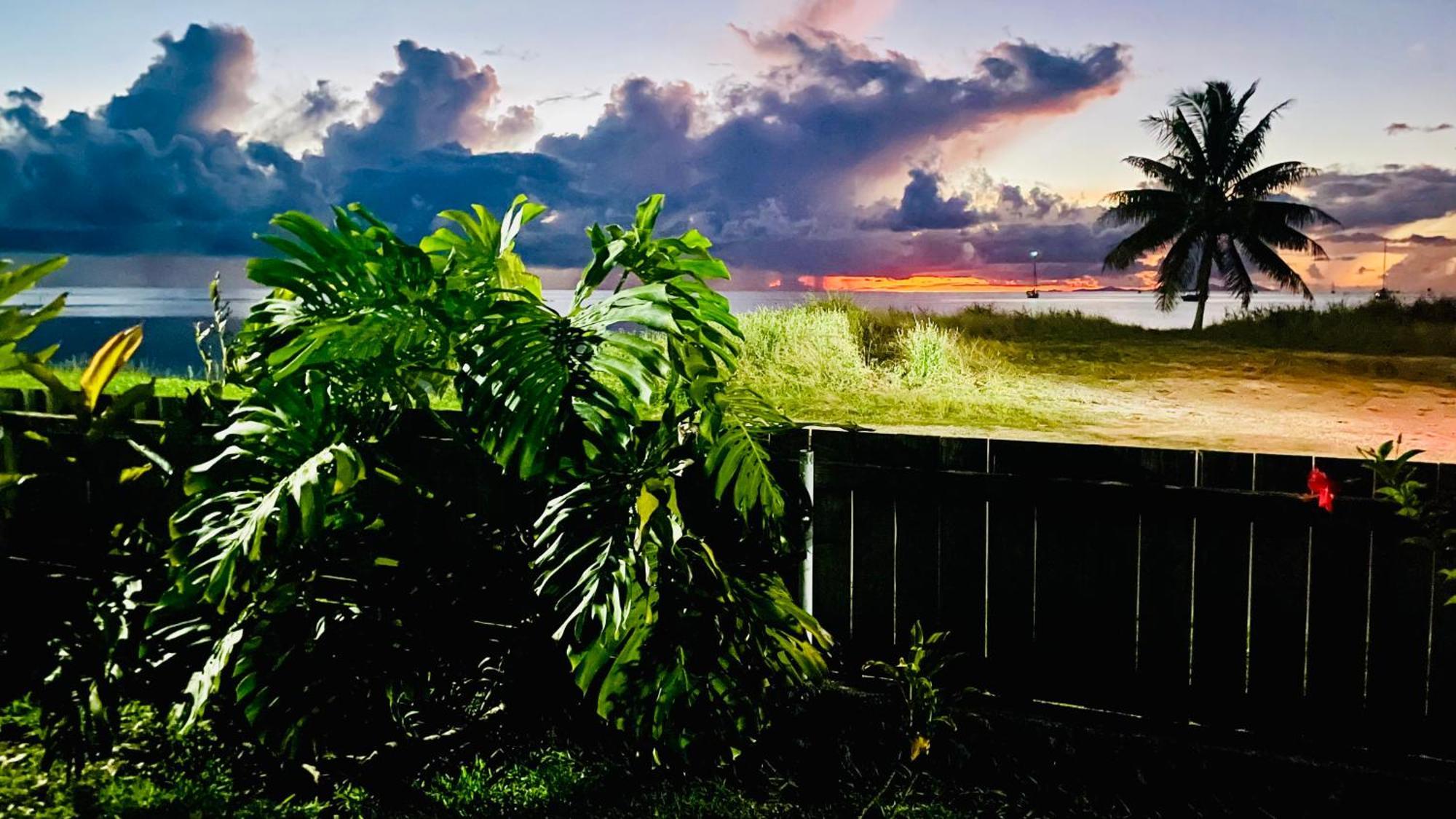 Raiatea - Orion Pool Bungalow Утуроа Экстерьер фото